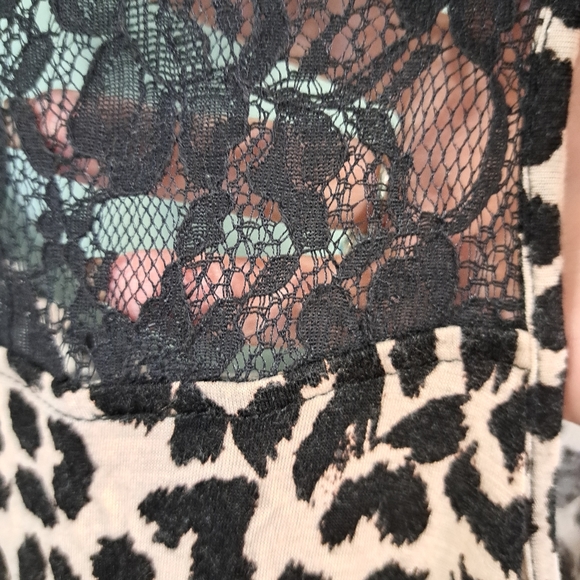 Tank - Picture 2 of 4